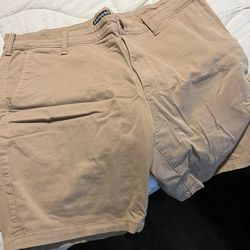 Express Men’s Khaki Chino Shorts Size 38 Never Worn NEW