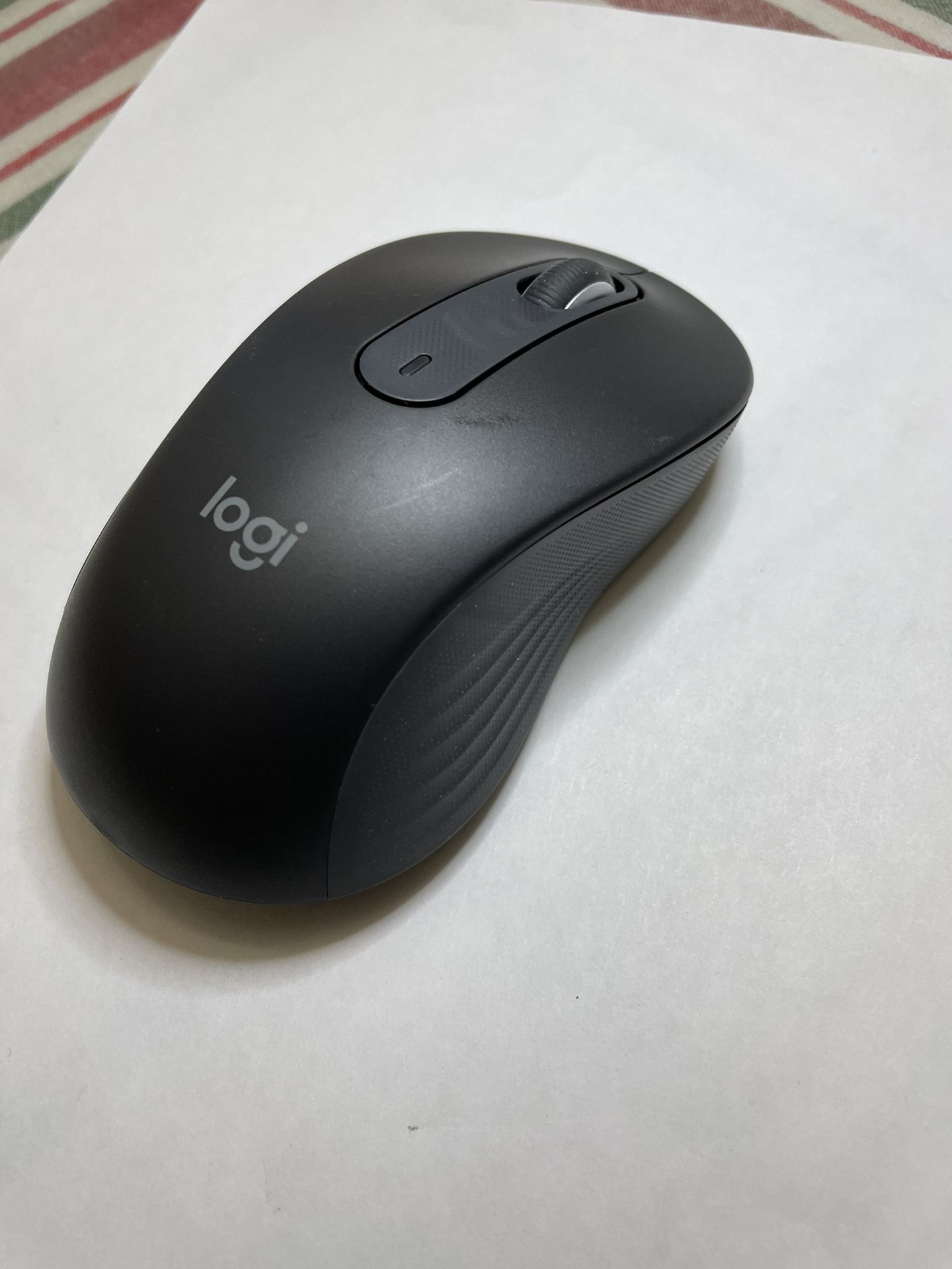 Logitech Signature M650 L Full Size Wireless Mouse