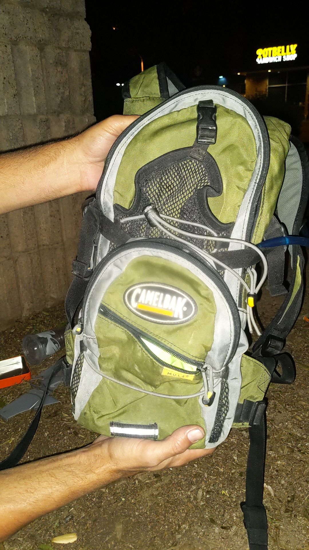 Camelbak M.U.L.E 100-oz hydration backpack never used