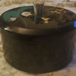 DECORATIVE JAPANESE JEWELRY HOLDER