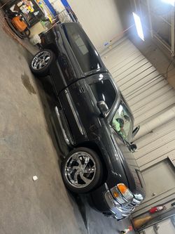 05 GMC 1500- 5.3 auto 4wd $7500