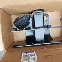 18-25 JEEP WRANGLER TRAILER TOW RECIEVER OEM  GENUINE MOPAR