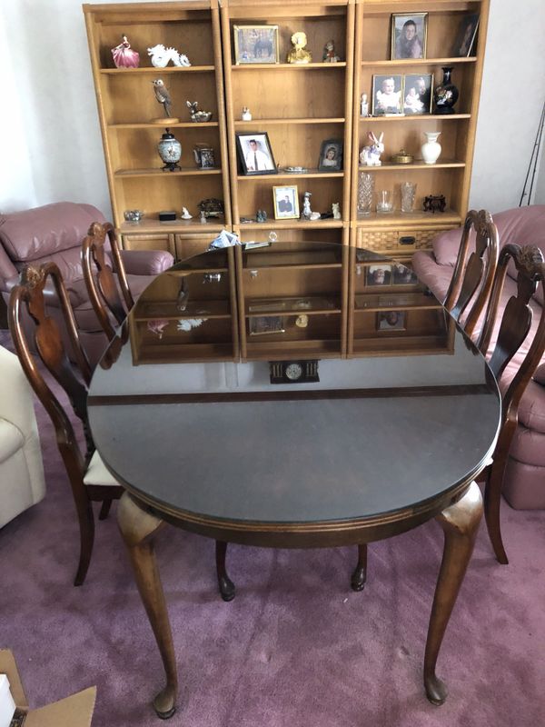 Basista Queen Anne Dining Table China Cabinet Buffet For In Basista Queen Anne Dining Table China Cabinet Buffet For In Strongsville Oh Offerup
