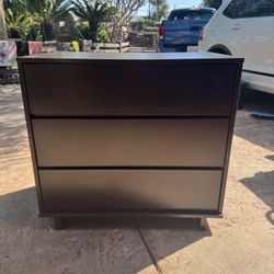 3 Drawer Dresser