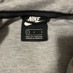 brand new size L mens grey nike tech fleece
