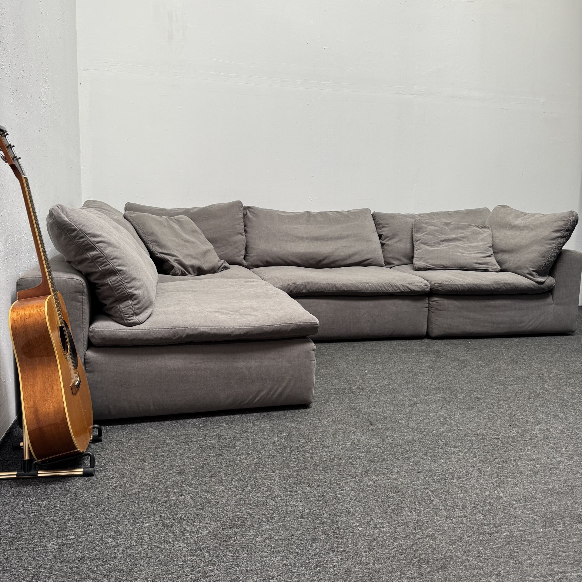 50% OFF 🔥 4pc Cloud Couch (Lounge) - Good as new - Can Deliver - Modular Sectional