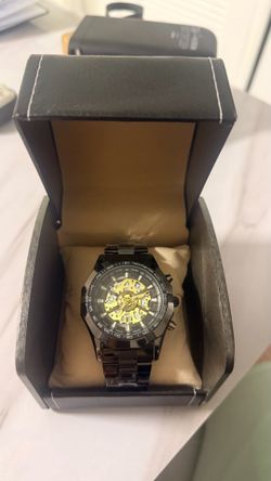 ⌚ Reloj Deportivo Negro/Dorado – Diseño Skeleton | Nuevo