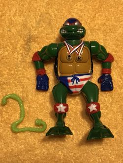 Teenage mutant ninja turtle figures