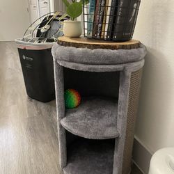 Cat Scratcher / Scratching Post