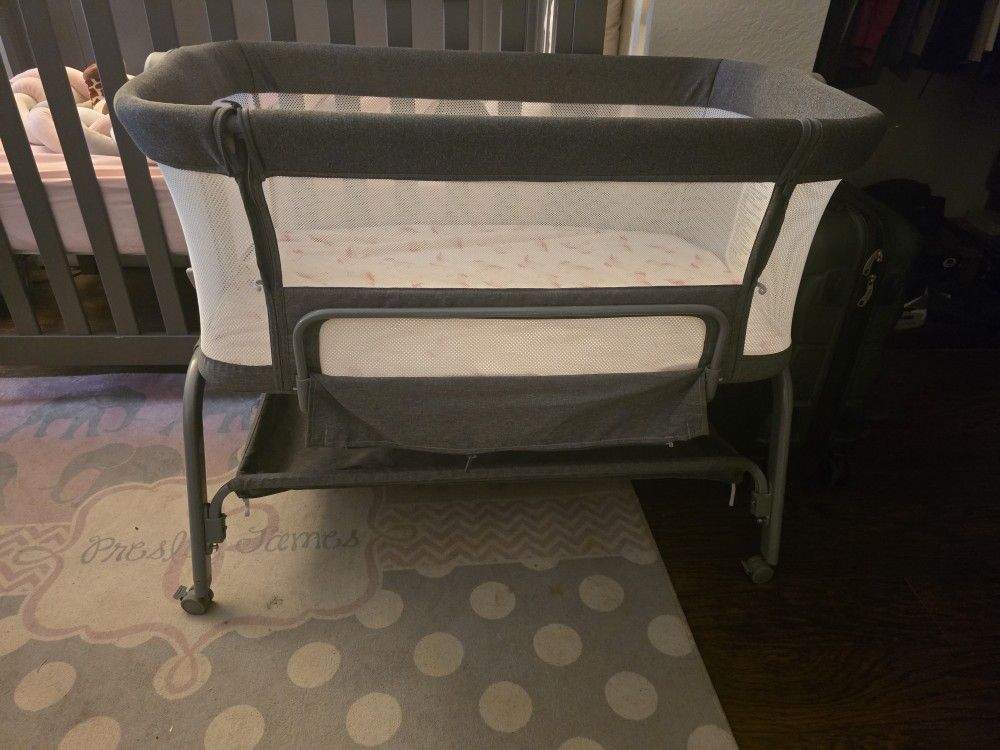 Bassinet $60 Obo