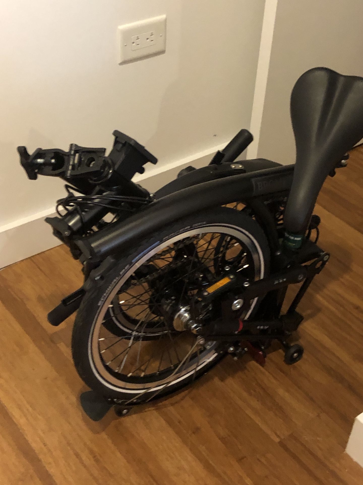 Brand New Brompton S6L Black Edition 2019 Folding Bike + Carrying Backpack