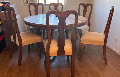 Dinning table