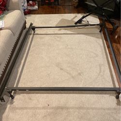 (Twin/ Full) Metal Bed Frame