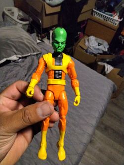 The leader hulk villain action figure