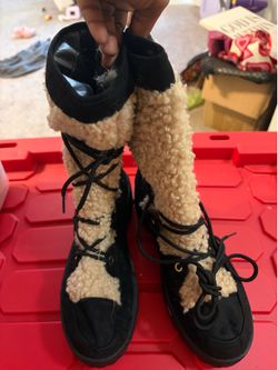 DSW Black winter bootz