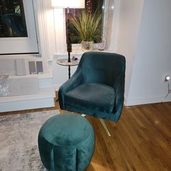 Safavieh Couture Chair & Ottoman