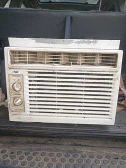 Small AC window unit