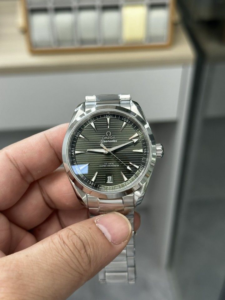 Men's luxury silver watch