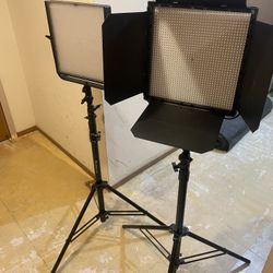 Bi Color 1 X 1 LED Panels Dimmable With Stands, Diffusion, Barn Doors And Carrying Bags