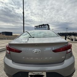 Hyundai Elantra 2020