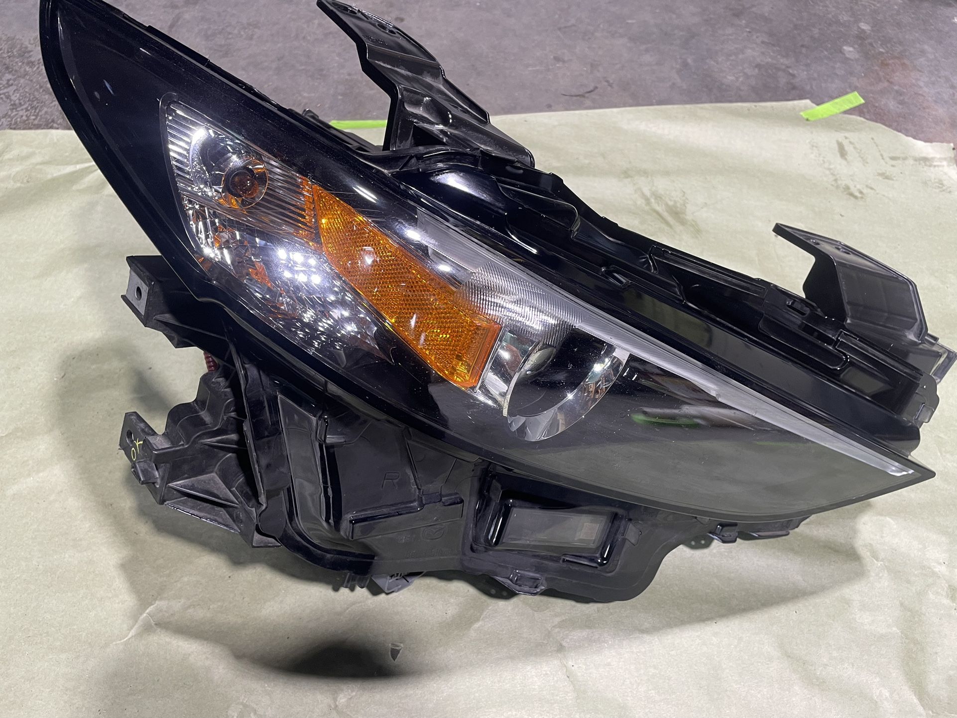 2019-2023 Mazda 3 Headlight 