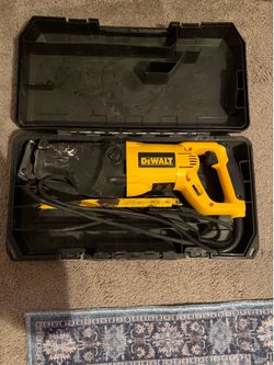 DeWALT Corded Reciprocating Saw 13-AMP GREAT CONDITION