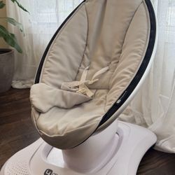 Mamaroo Baby Swing Bouncer