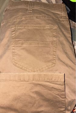 Like new. Mens 40x32 weatherproof pant