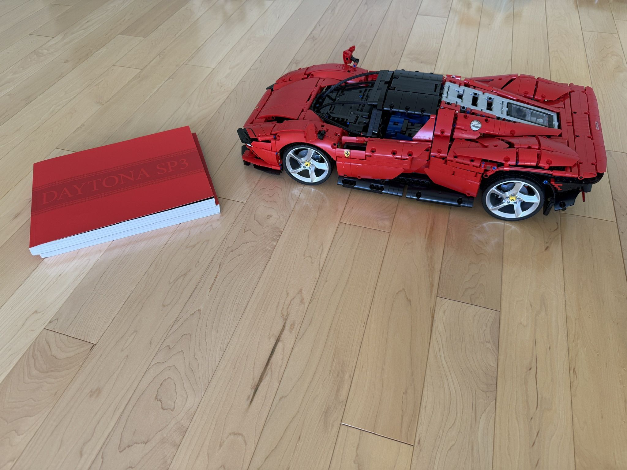 Lego Ferrari Daytona SP3