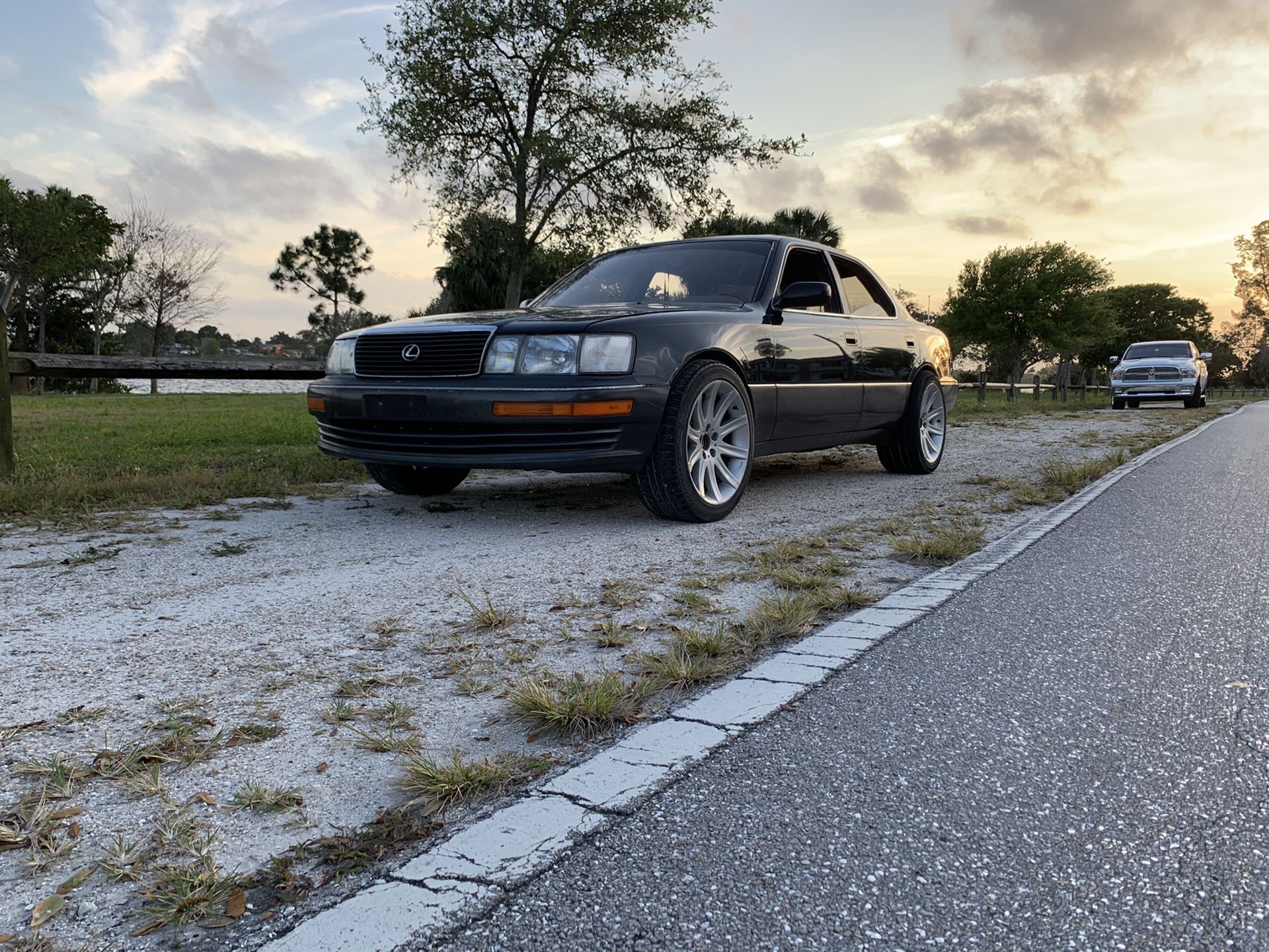 1994 Lexus LS 400