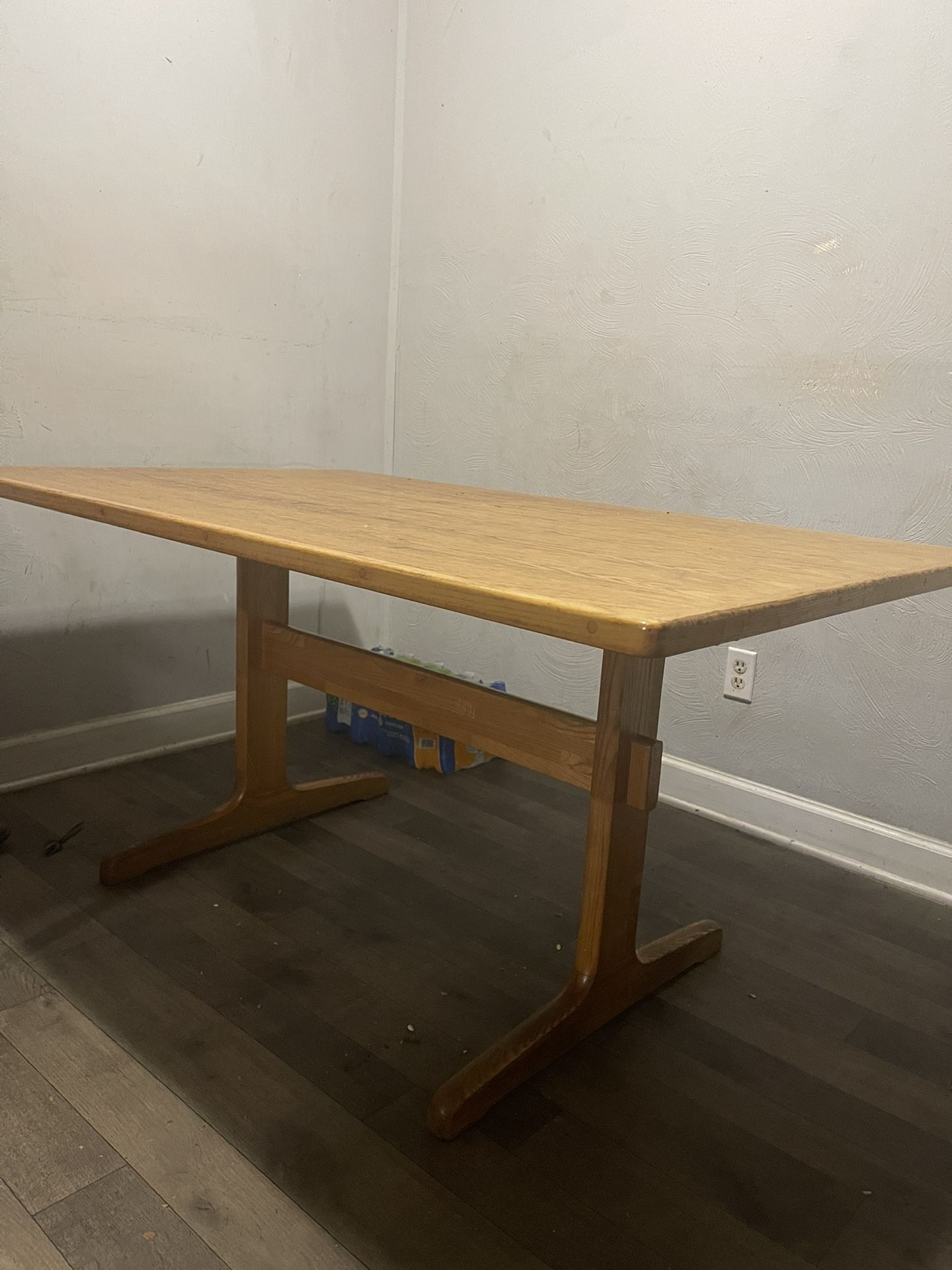 Dinning Table