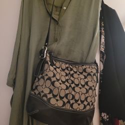 NEW COACH PURSE. Gift, Never Used