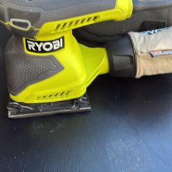 RYOBI S652DGK 2 Amp Corded 1/4 Sheet Finish Sander With Tool Bag