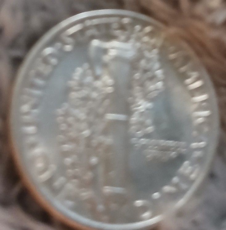 1945D Mercury Dime XF Condition Rare Coin!
