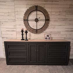 Refinished Thomasville 9 Drawer Dresser/Tv Stand For Large Screen Tv 