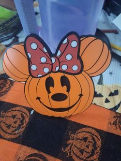 Minnie mouse stand
