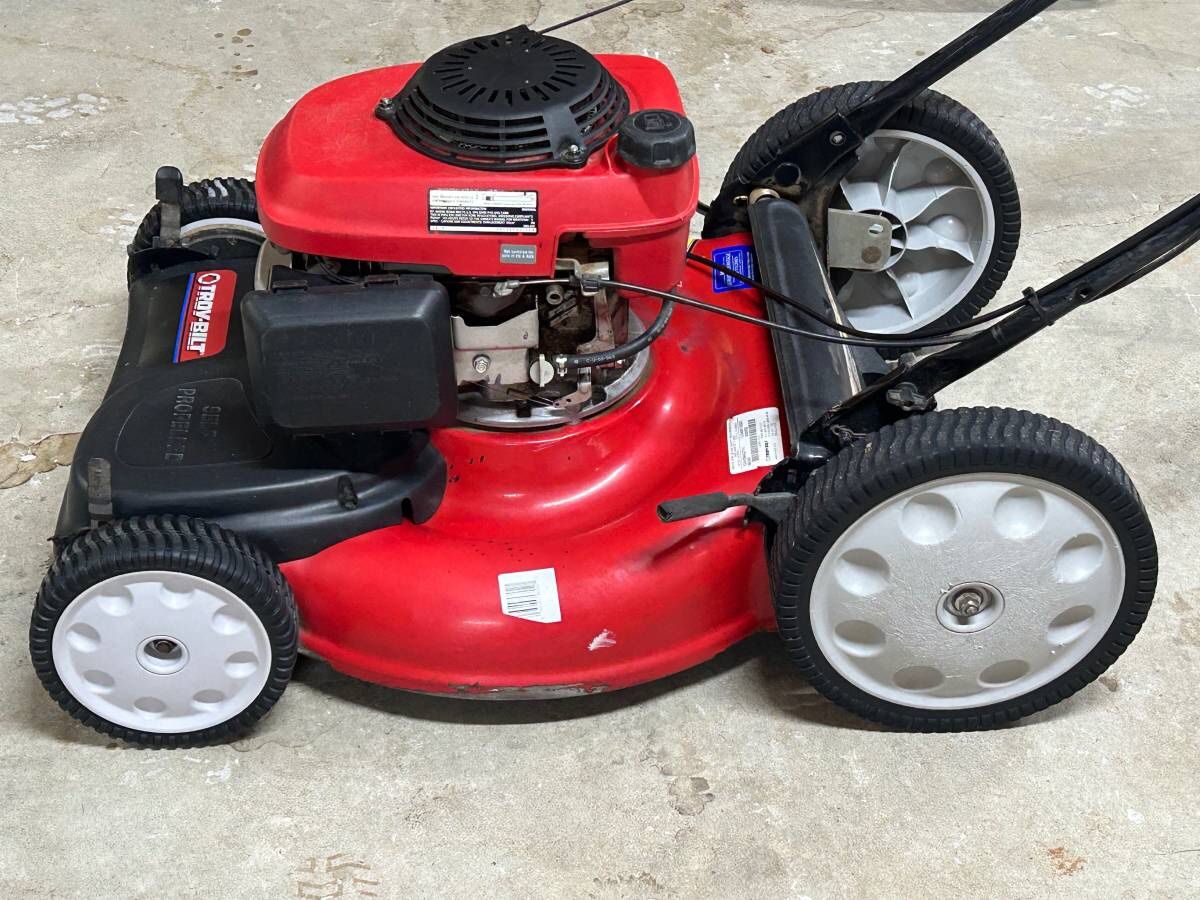 TROY-BILT SELF PROPELLED LAWN MOWER