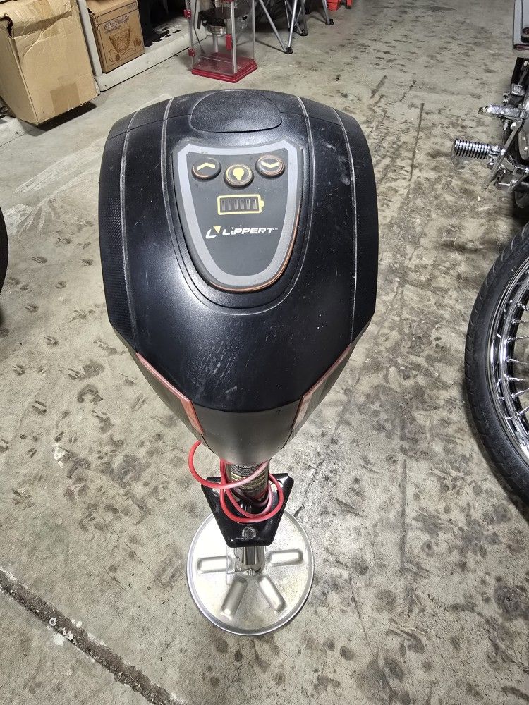 Lippert Electronic Smart Jack For Rv One Yr Old Sold Old Traler And New One Came With One So No Need For This One
