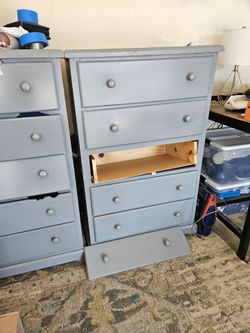 FREE DRESSER