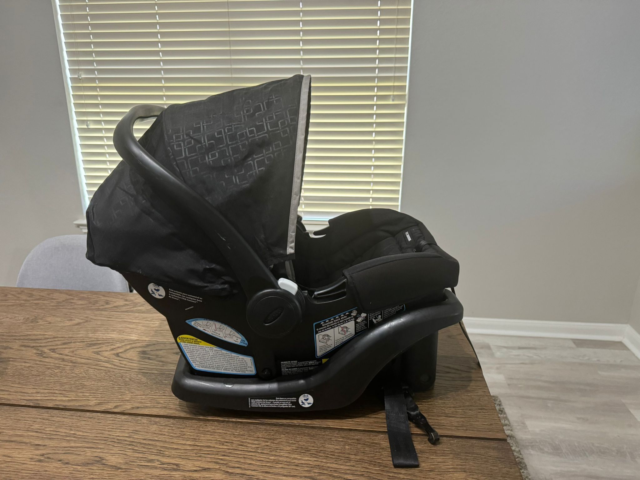 Graco SnugRide Lite Infant Car Seat