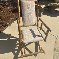 Vintage Rocking Chair 