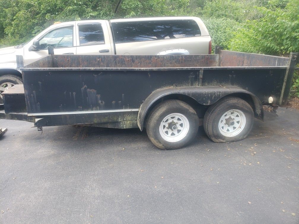 7 X 12 Dump Trailer. With Pintle Hitch.