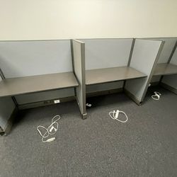 Office Cubicle For Sale / Herman Miller