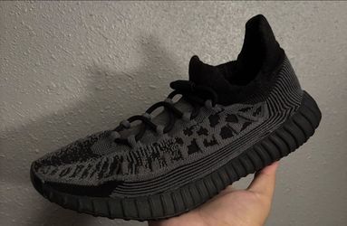 Adidas Yeezy 350 v2 onyx cmpct size 12.5