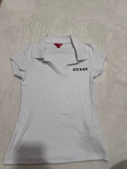 Color - White Brand - Guess Size - S