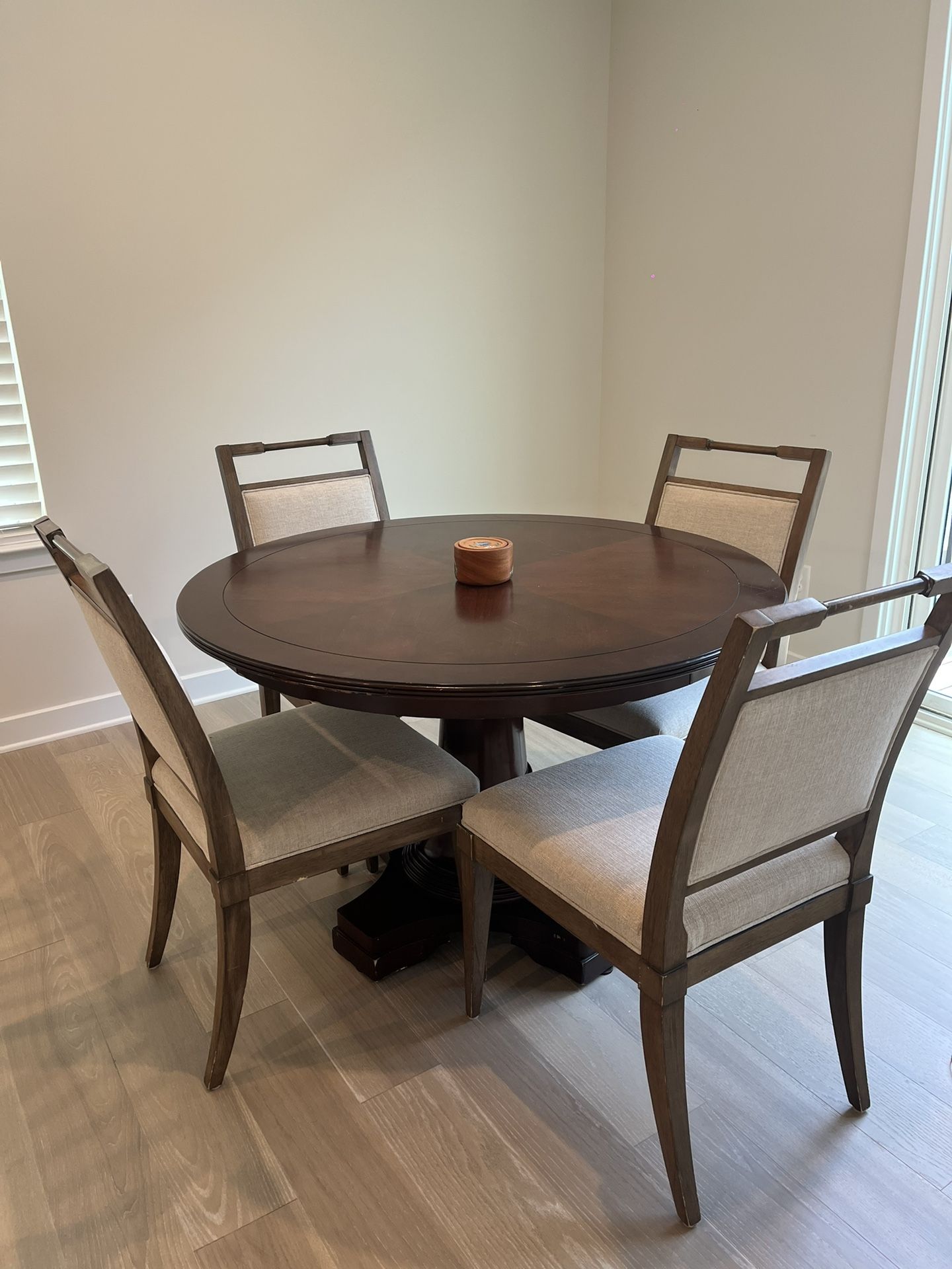 Kitchen Table and Chairs