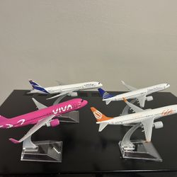 Aviones De Coleccion: Disney, Pikachu Y Donald Duck.
