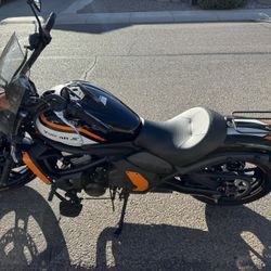 2022 Kawasaki Vulcan S Cafe 