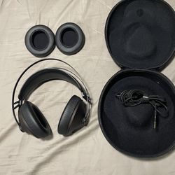 Meze 99 noir Headphones