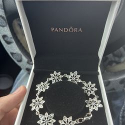 pandora bracelet